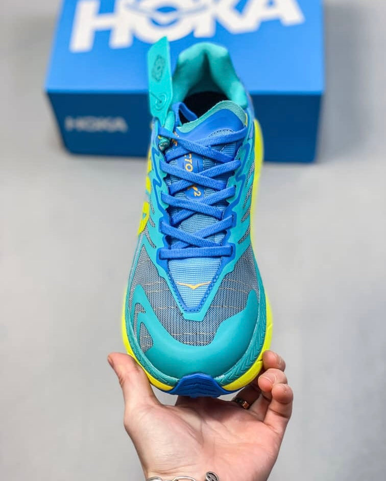 Hoka Tecton X