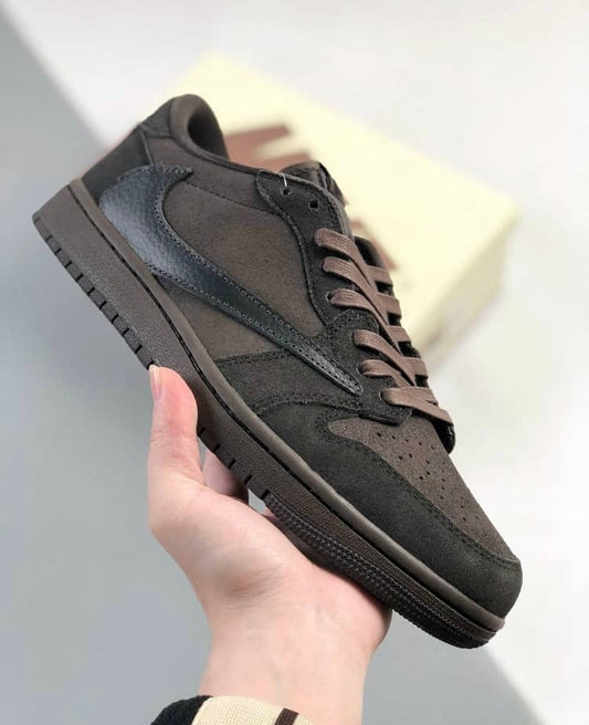 1 Retro “Travis Scott Velvet Brown”