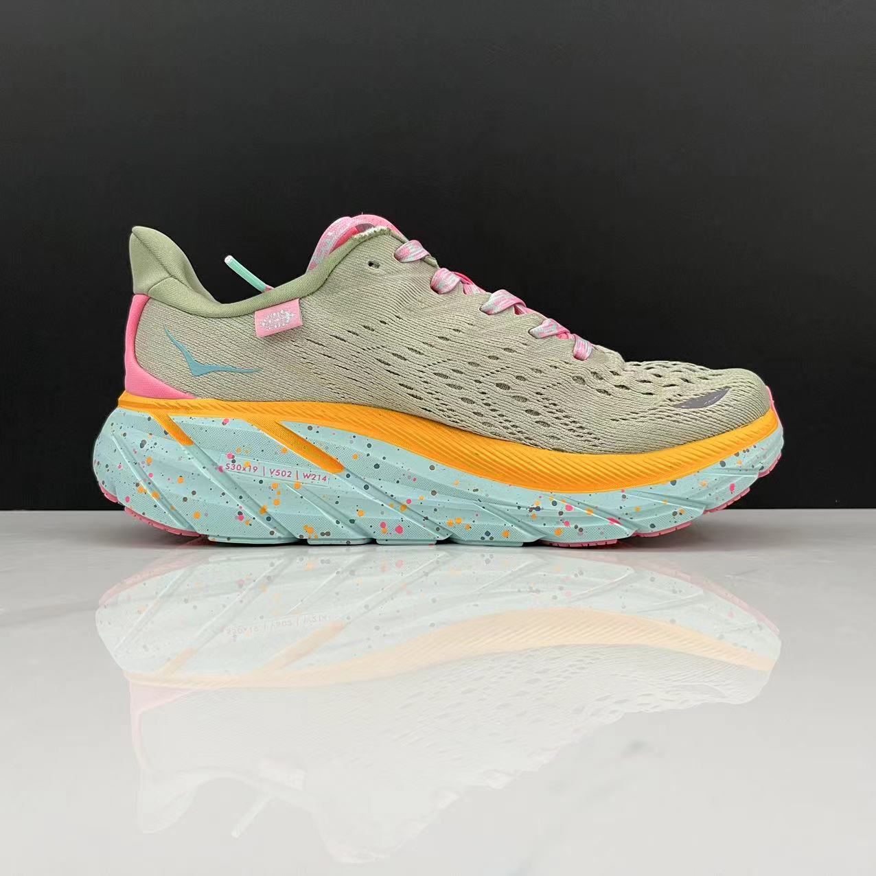 Hoka Clifton 8