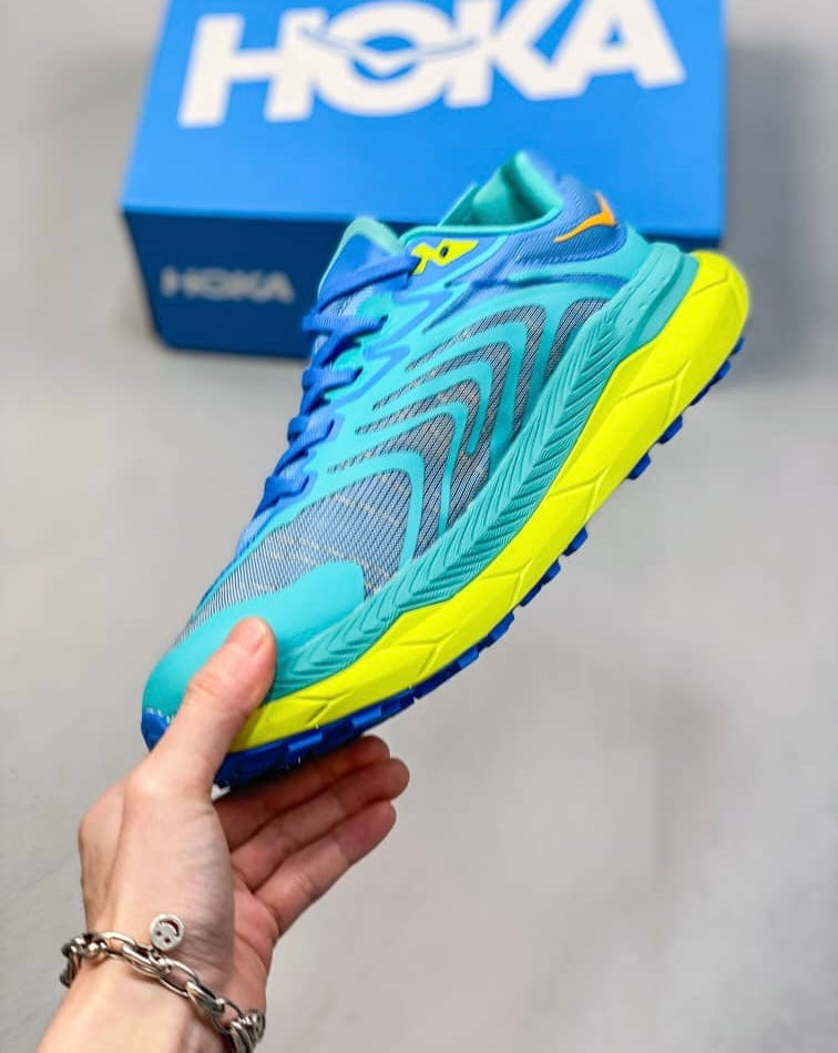 Hoka Tecton X