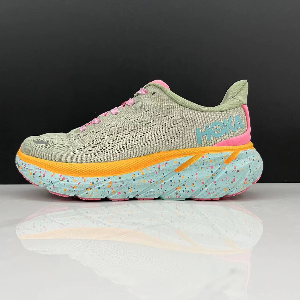 Hoka Clifton 8