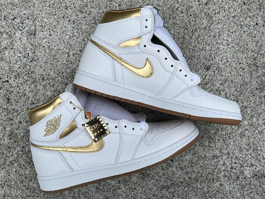 Air Jordan 1 High OG Metallic Gold