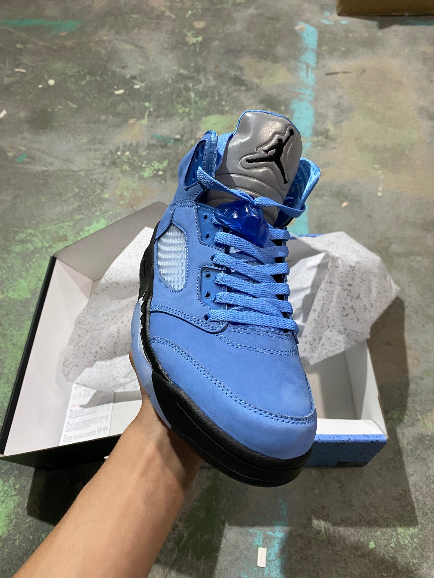 Air Jordan 5 "University Blue