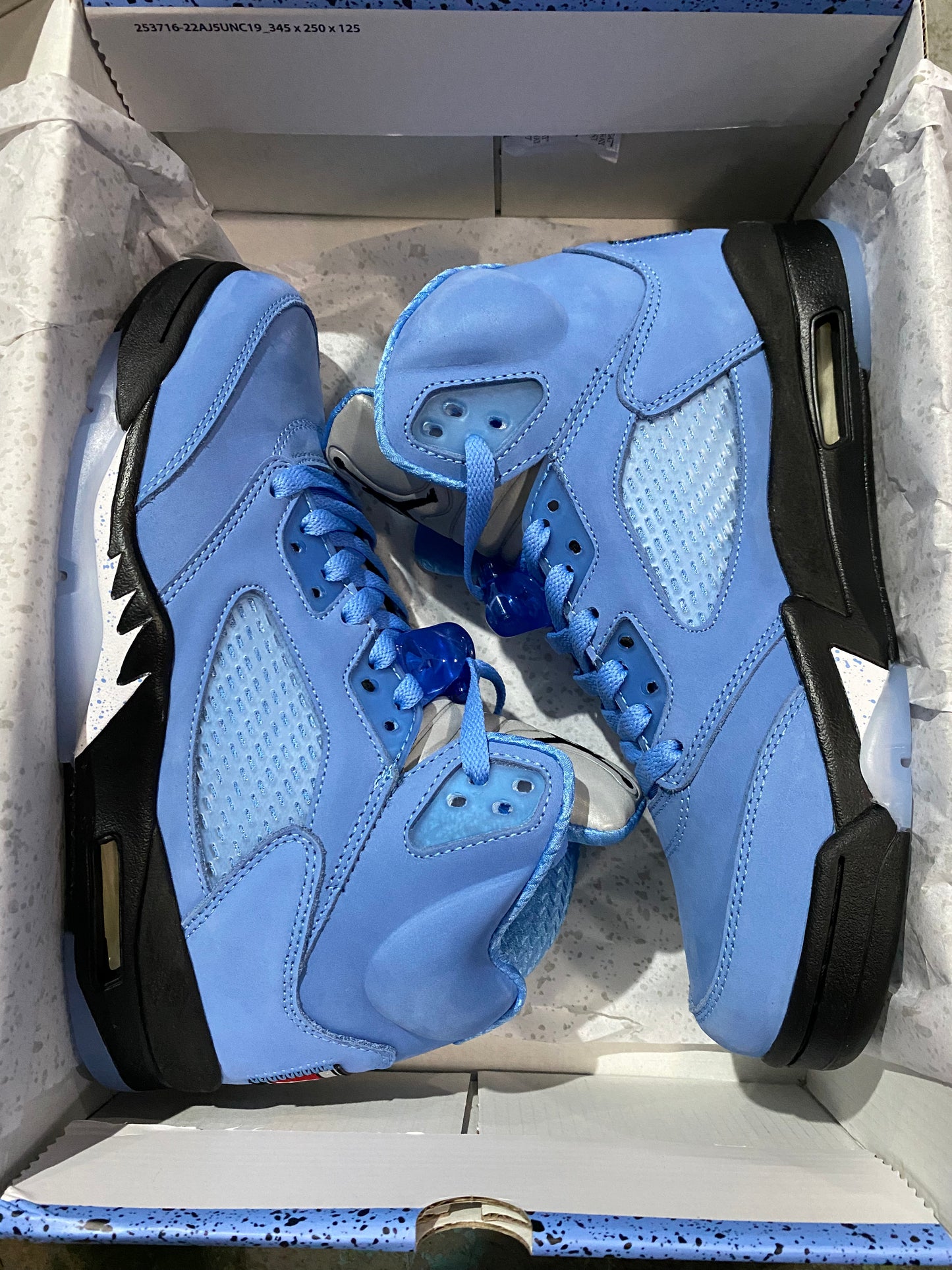 Air Jordan 5 "University Blue