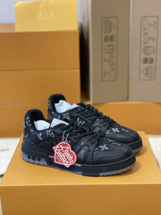 LV Trainer Black