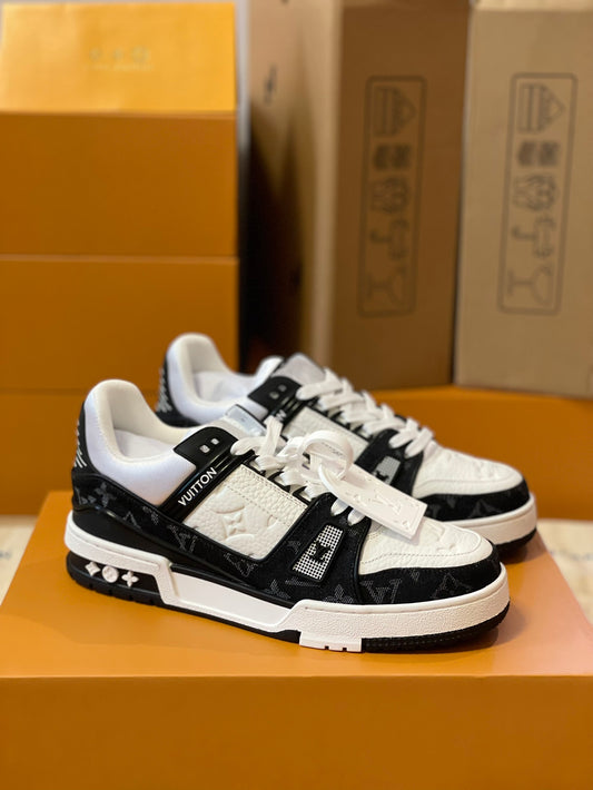 LV Trainer White & Black